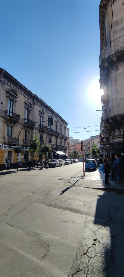Home City Town Catania Bagian luar foto